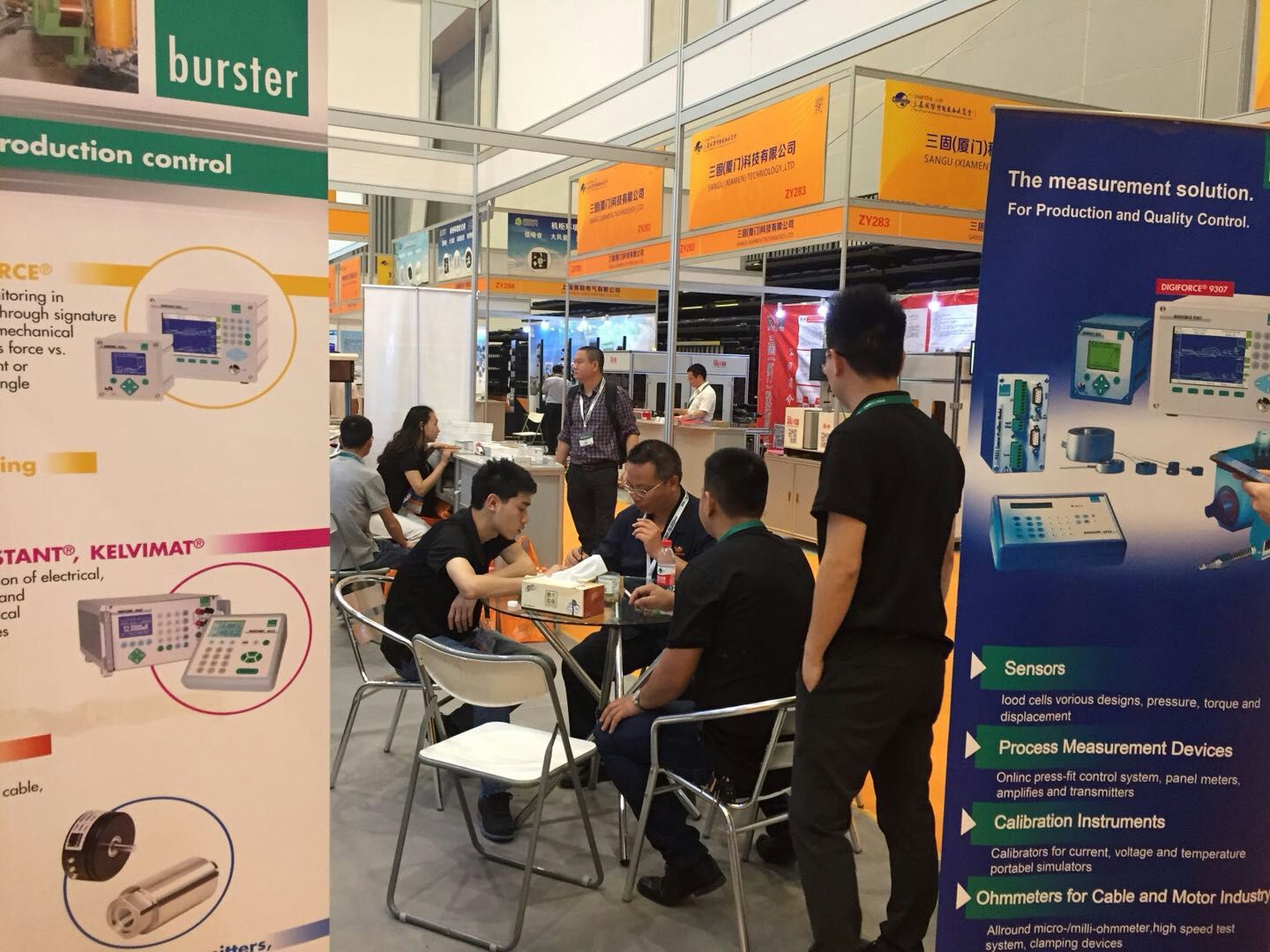 1742788796384361.jpg 1526874950125540.jpg